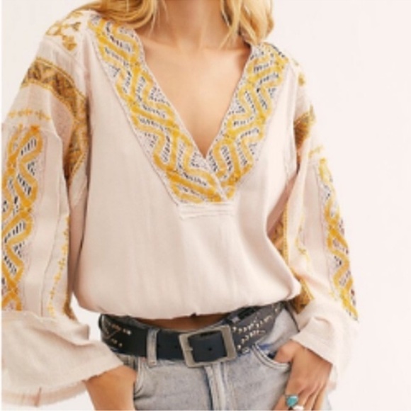 Free People Tops - FREE PEOPLE Crochet V-Neck CROSS COUNTRY Top S